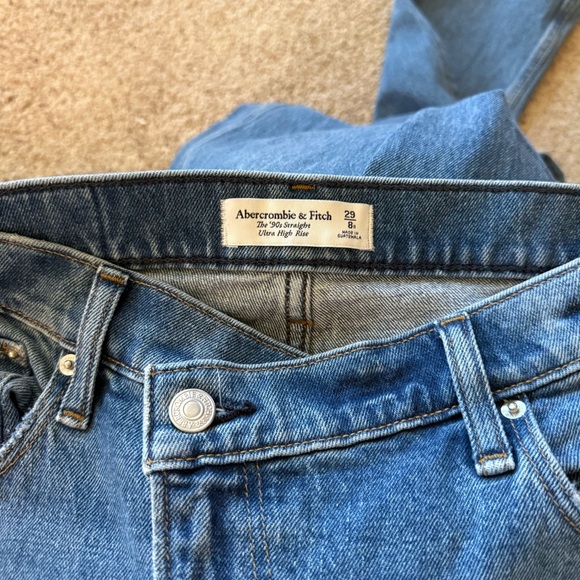 Abercrombie & Fitch The ‘90s Straight Ultra High Rise Jeans Criss Cross Waist - Picture 4 of 4